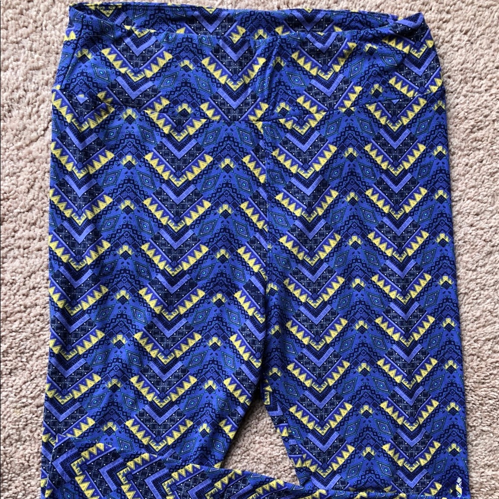 LuLaRoe Leggings Tall & Curvy NWT - Picture 3 of 6